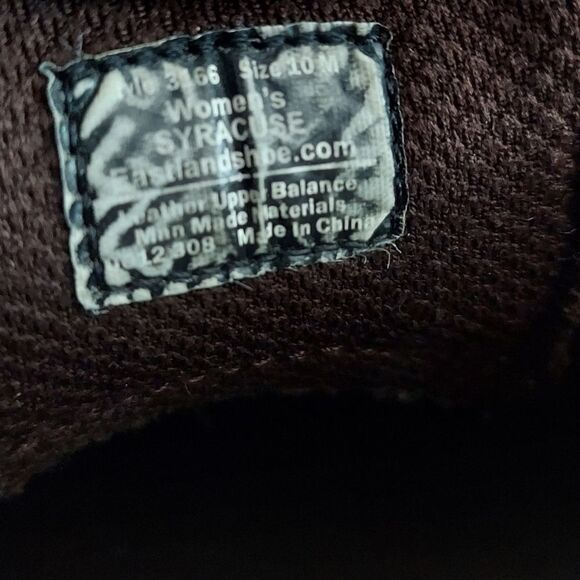 Eastland Womens Syracuse Slip-On Loafer, Brown Leather, 10 - Picture 9 of 9